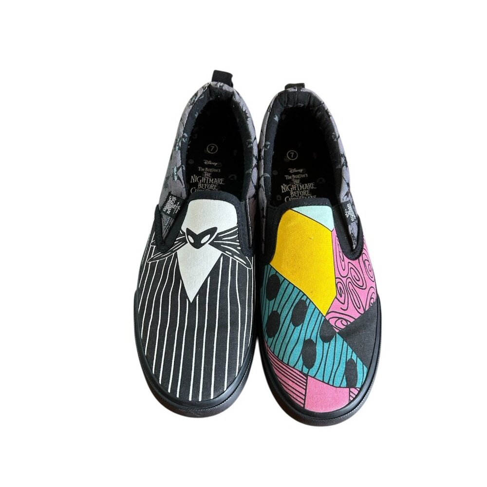 Disney Nightmare Before Christmas Mens 7 Womens 9 Low Top Slip-On Sneaker Shoes